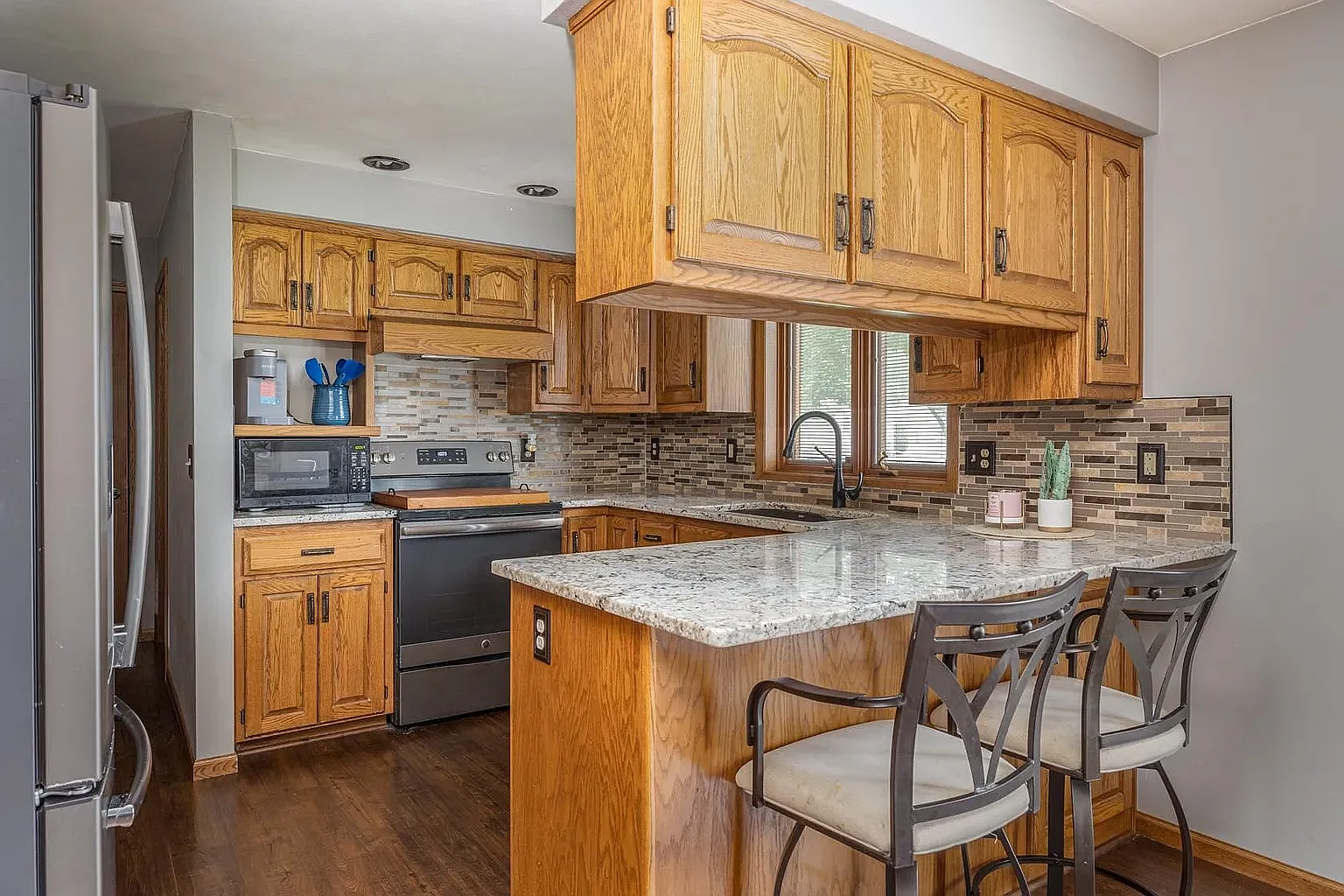 3 bed, 1440 sqft, $2,300 — Photo 4