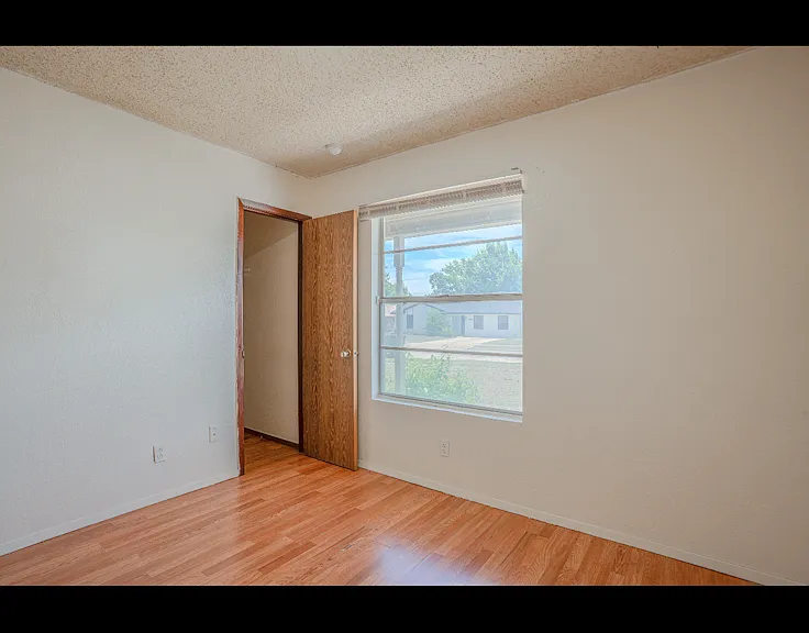 2007 Ruiz Dr — Photo 10
