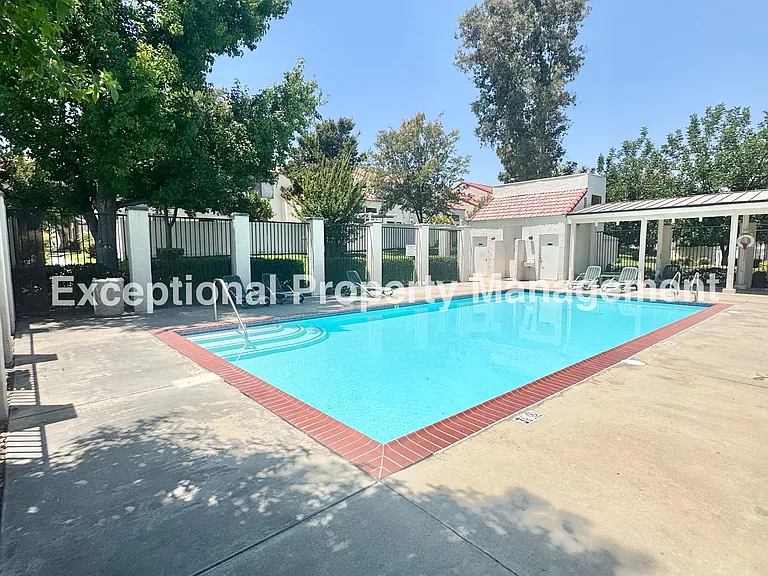 8577 Salina St — Photo 11