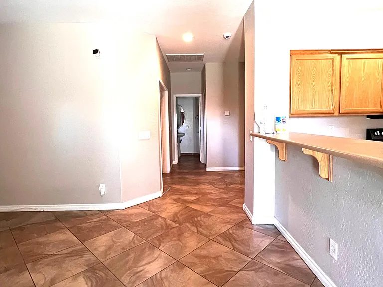 4601 W Donner Dr — Photo 6