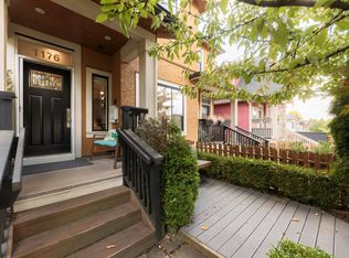 1176 King Edward Ave E, Vancouver, BC V5V 2G2