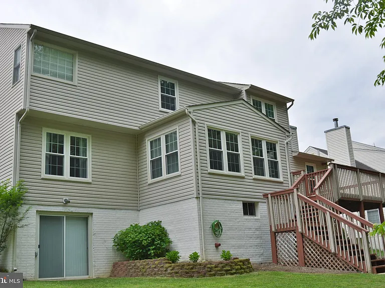 18 Willow Glen Ct — Photo 11