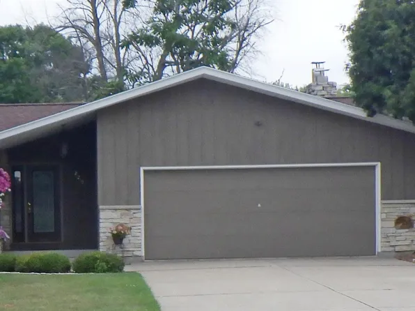220 Pine St, Clintonville, WI 54929