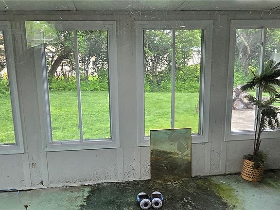 5th image of 4941 Bayside Dr