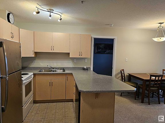 3rd image of 4310 33rd St #304