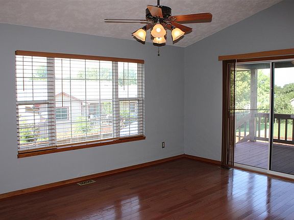 3rd image of 615 Plum Blue Cir