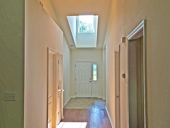 3rd image of 14219 Sherman St