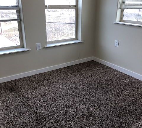 4th image of 801 S 28th St APT 3E