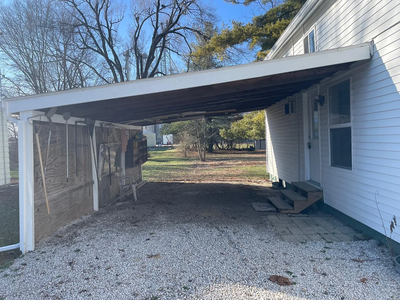 312 N West St — Photo 3