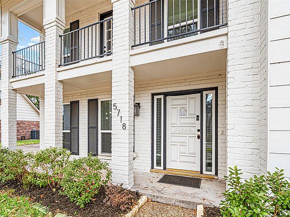 4th image of 5718 Green Springs Dr