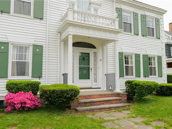 36 Underwood St, Pawtucket, RI 02860