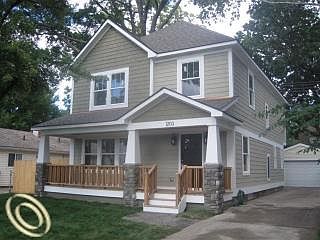 2nd image of 1203 Batavia Ave