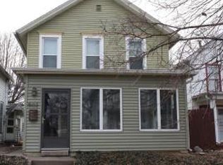 602 E 8th St, Muscatine, IA 52761