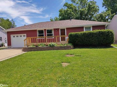 1309 W 7th Ave N, Clear Lake, IA, 50428