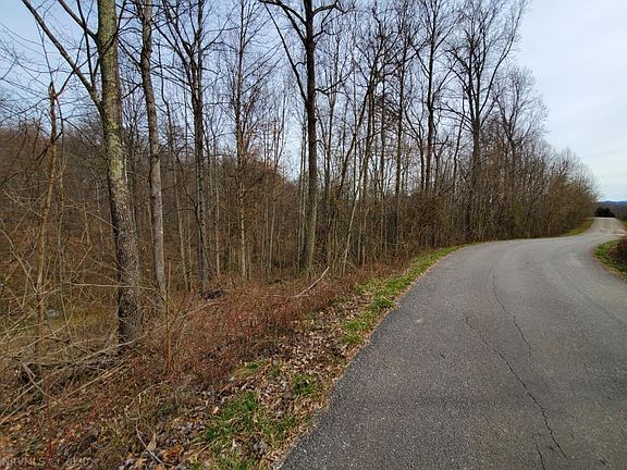 4th image of Orchard Dr