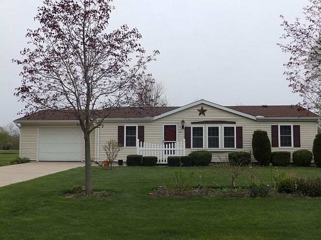 1st image of 1023 Indianola Ave