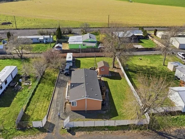 153 NW Quincy Place, Soap Lake, WA 98851