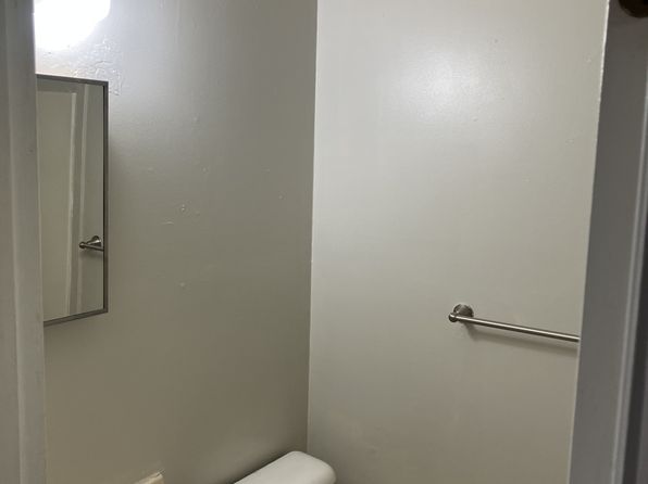 4136 River Rd APT 8