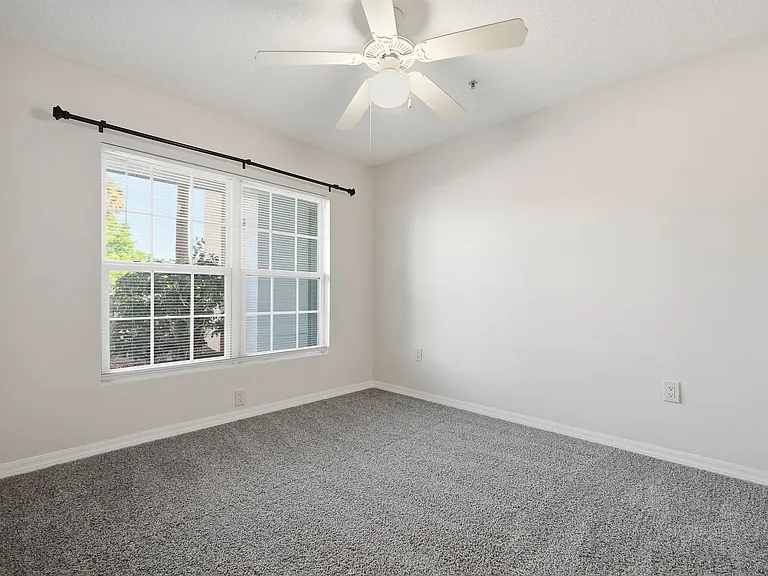 4270 Calinda Ln #316 — Photo 24