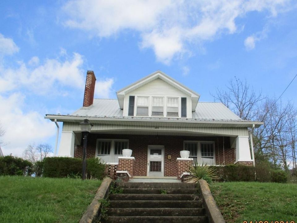 1st image of 277 Valley St NW