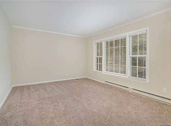 3rd image of 209 Newburg Ln