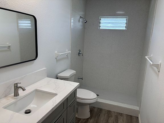 5th image of 1661 Nakula St