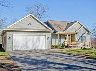 13 Paradise Lake Rd, Monson, MA 01057