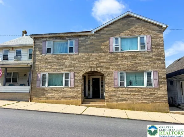816 Main St APT 3, Slatington, PA 18080