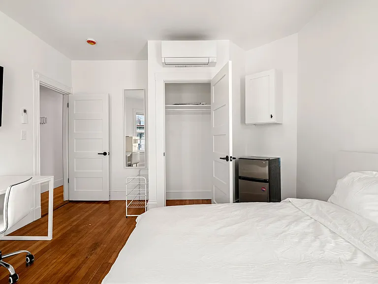 21 Sudan St #3 — Photo 3