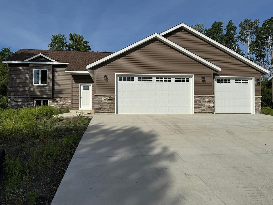 1st image of 1360 Greenleaf Rd