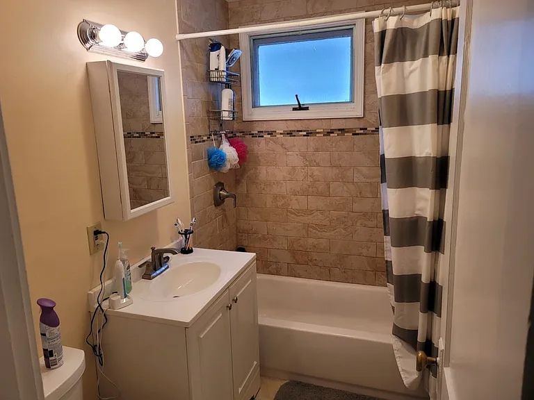 123 Hillsdale Rd #2B — Photo 2
