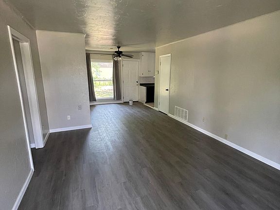 4th image of 1628 Carlisle Ct