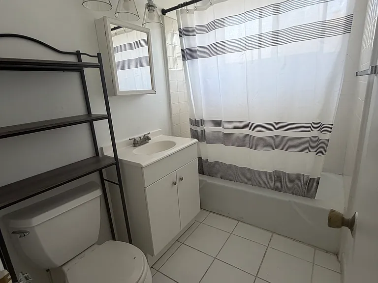 10944 Strathmore Dr #44 — Photo 3