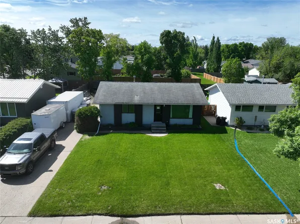 915 Maple Drive, Esterhazy, SK S0A 0X0