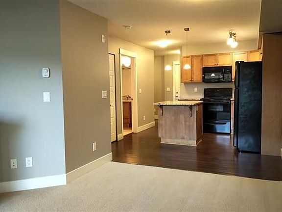 4th image of 30525 Cardinal Ave #109