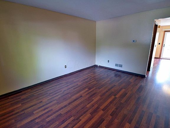 3rd image of 1545 Park Place Dr