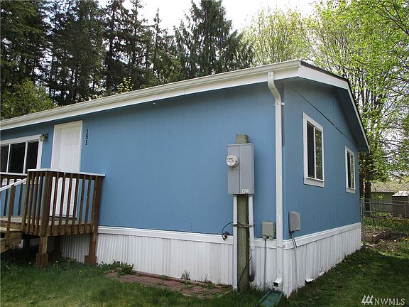 3rd image of 151 E Greenwood Ln