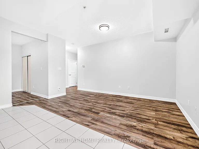 570 Lolita Gdns #430 — Photo 23