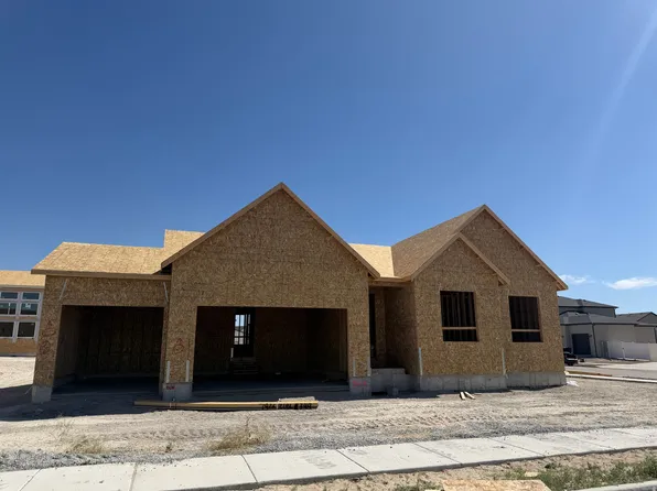 1844 E Aviator Ave, Eagle Mountain, UT 84005