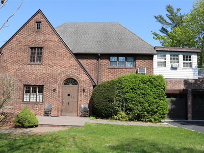 6 TUDDINGTON Road, Great Neck, NY, 11023