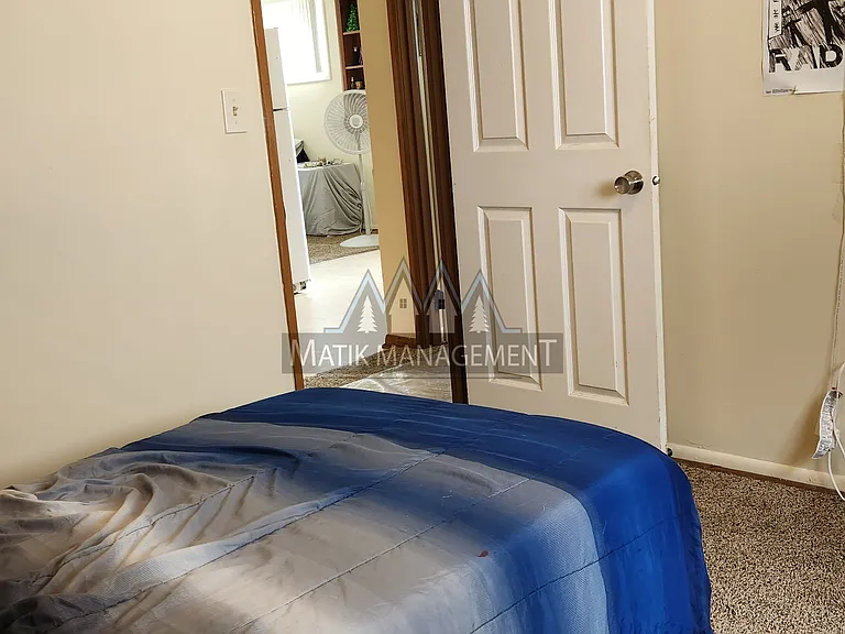 1908 18 1/2 Ave NW #2 — Photo 15