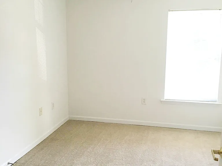 Hunt Park Senior Apartments — Photo 6