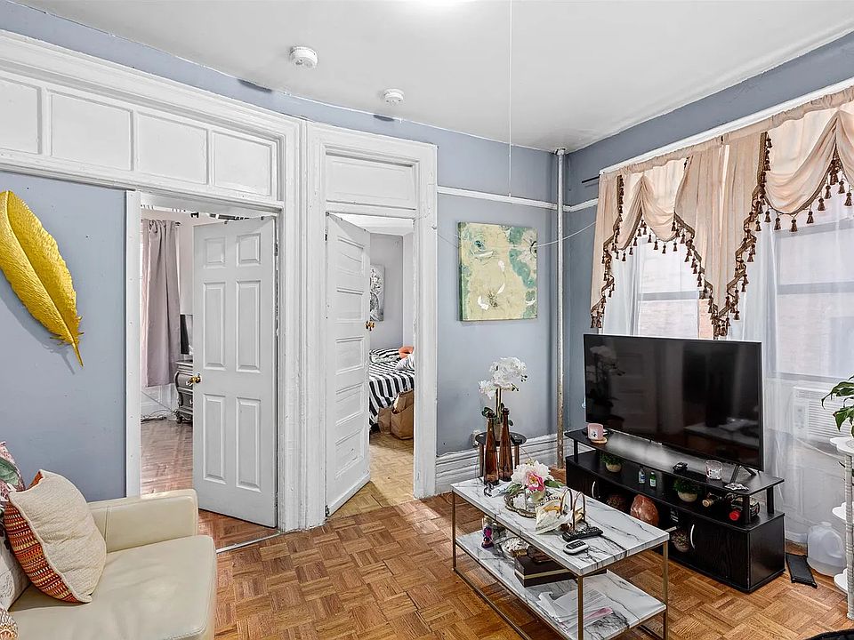 1st image of 520 W 134th St #3D