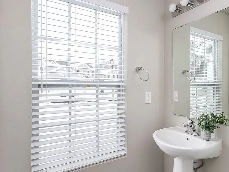 1040 Broken Ridge Dr — Photo 13