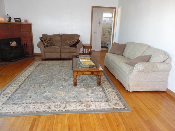 4th image of 1414 Gainard St