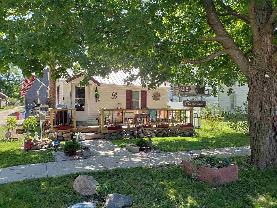 1st image of 315 Packwaukee St