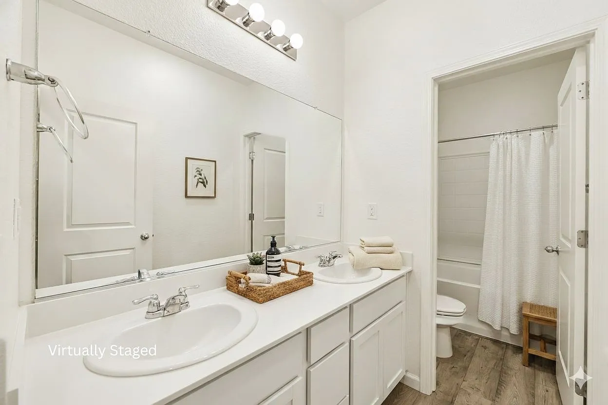 4 bed, 1959 sqft, $3,400 — Photo 4