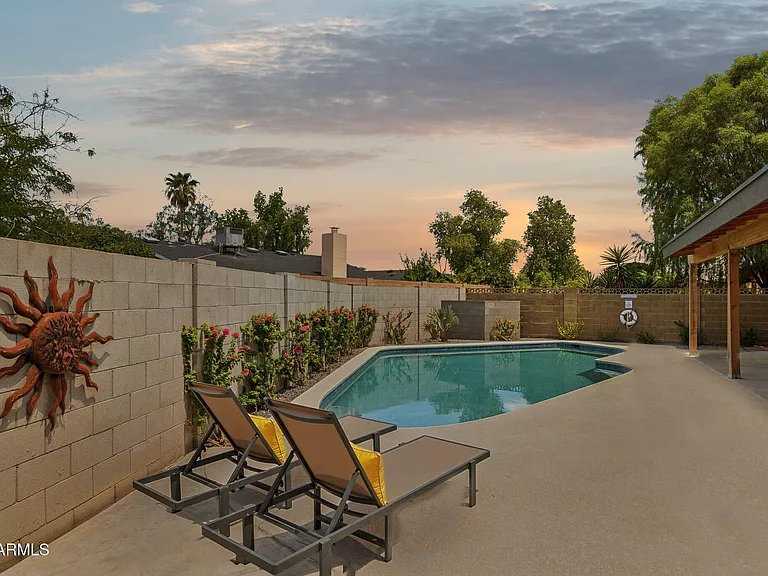 8626 E Clarendon Ave — Photo 46