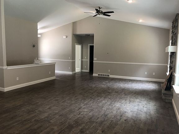 4th image of 225985 Deer Tail Ln