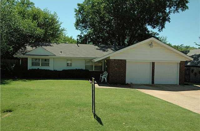 Home for Sale in Edmond, Oklahoma $105,000